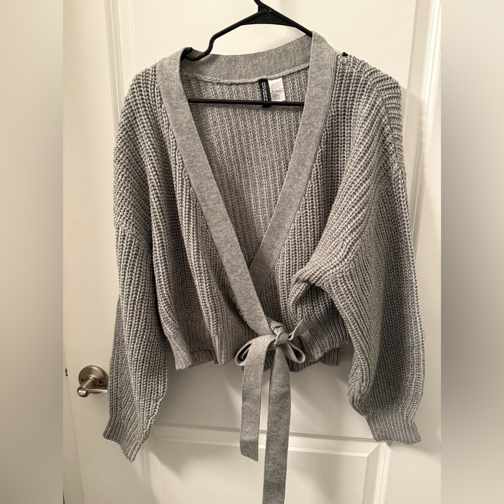 H&M Light Gray Tie-Front Knit Sweater Cardigan